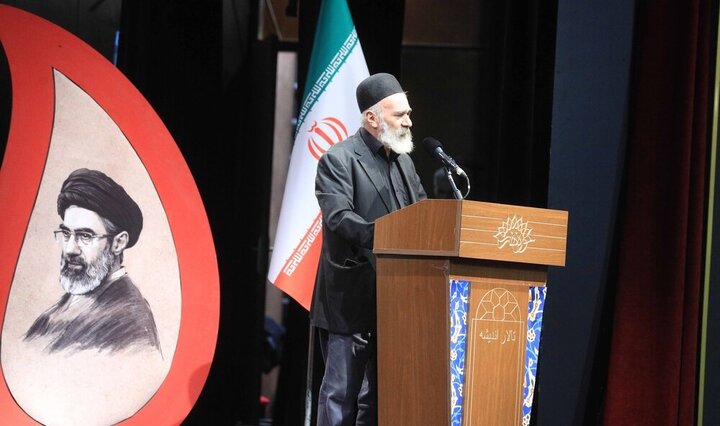 گزارش تصویری | عهد جمعی هنرمندان با آیت‌الله سید مجتبی خامنه‌ای