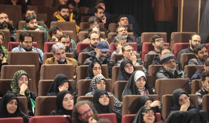 گزارش تصویری | عهد جمعی هنرمندان با آیت‌الله سید مجتبی خامنه‌ای