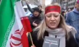 تجمع کنندگان فرانکفورت: دست از سر ایران بردارید!