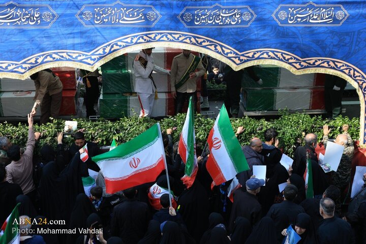 تشییع پیکر شهیدان لاریجانی، سلیمانی و شهدای ناوشکن دنا