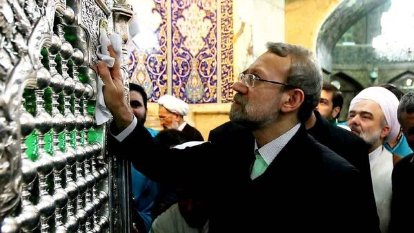 مراسم وداع با پیکر شهید دکتر علی لاریجانی در حرم حضرت معصومه(س) برگزار می‌شود