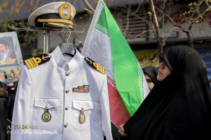 تشییع شهدای ناو دنا و شهیدان لاریجانی و سلیمانی