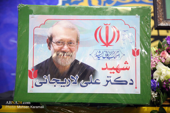 وداع با پیکر شهید علی لاریجانی در حرم حضرت معصومه(س)