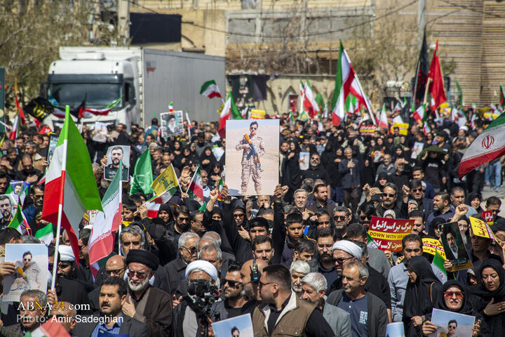 مراسم تشییع پیکر مطهر شهدا ناو دنا و شهدا اقتدار فارس در شیراز