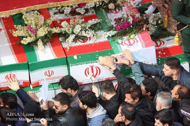 تشییع پیکر 13شهید تجاوز آمریکایی صهیونی - تبریز