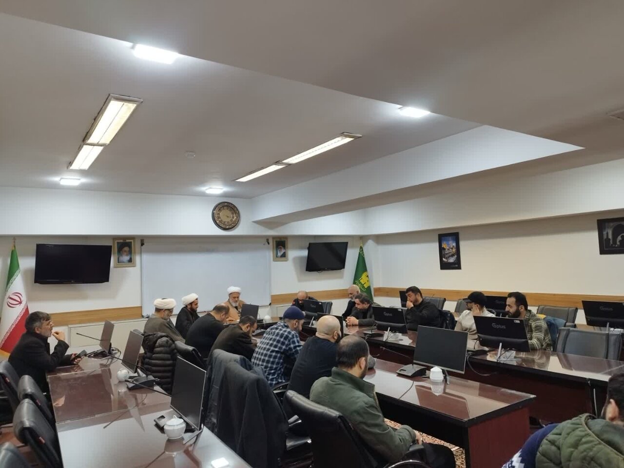 نشست بیعت طلاب آذری‌زبان غیرایرانی با رهبر جدید انقلاب اسلامی برگزار شد + تصاویر