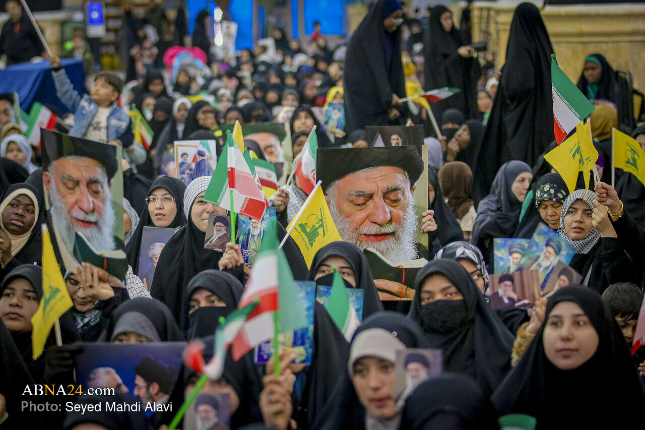 ویدیو | جلوه‌هایی از مراسم بیعت دانشجویان، طلاب و فعالان بین‌المللی با آیت‌الله سیدمجتبی خامنه‌ای