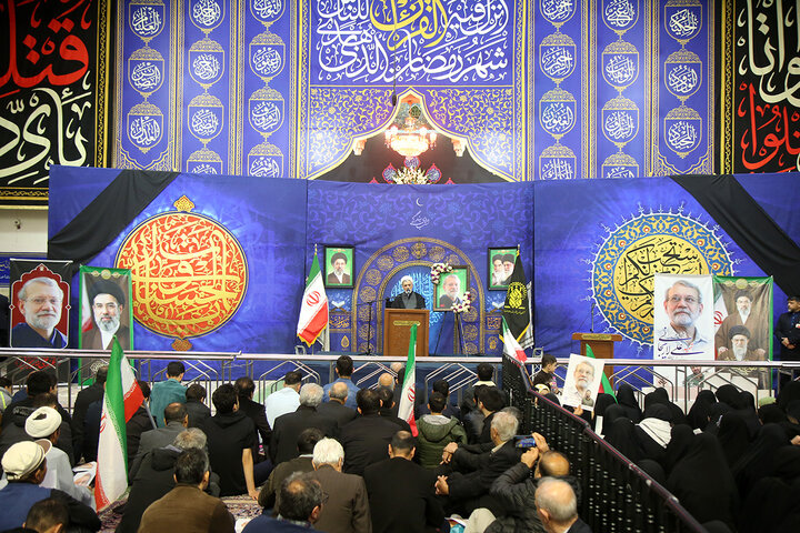 بزرگداشت شهید لاریجانی و وداع با پیکر مطهر شهید کیارش در حرم بانوی کرامت