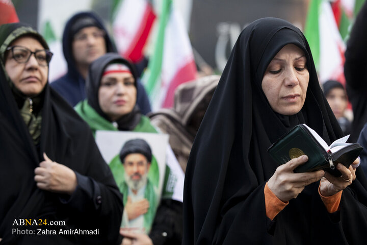 نوروز پیروزی- میدان انقلاب تهران