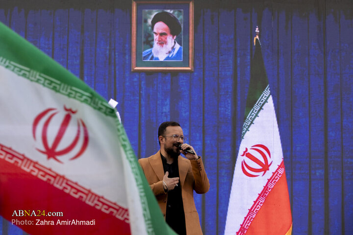 نوروز پیروزی- میدان انقلاب تهران