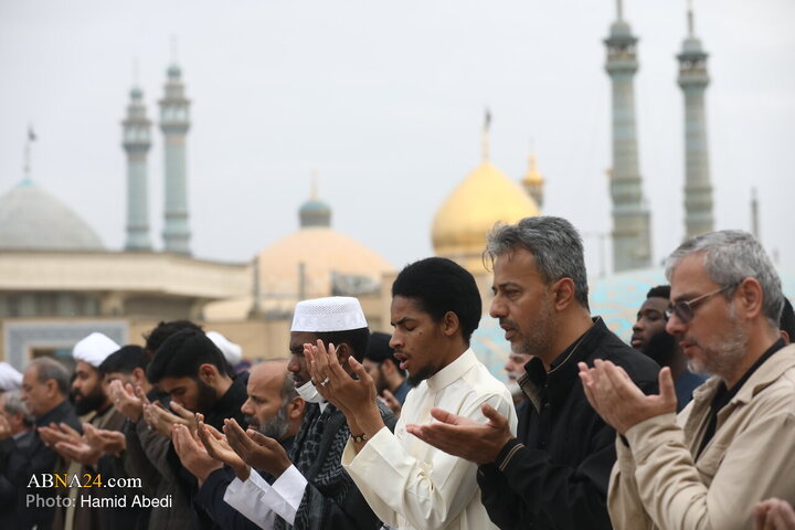 اقامه نماز عید سعید فطر - حرم حضرت معصومه(س)