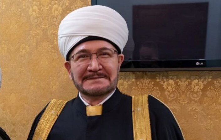 مفتی روسیه: آیت الله خامنه‌ای در ماه مبارک رمضان در راه دفاع از ملت و کشور خود به شهادت رسید