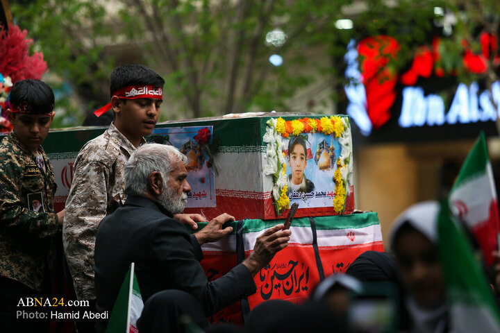 تشییع و تدفین پیکر دانش آموز شهید "محمد حسین دهقان" در قم