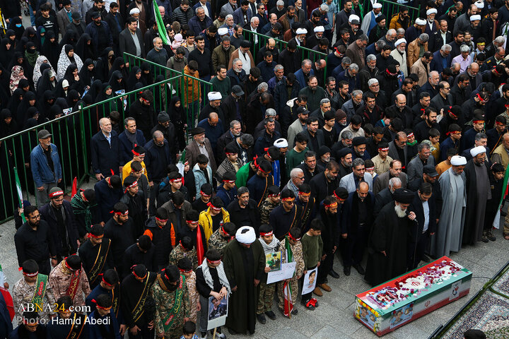 تشییع و تدفین پیکر دانش آموز شهید "محمد حسین دهقان" در قم