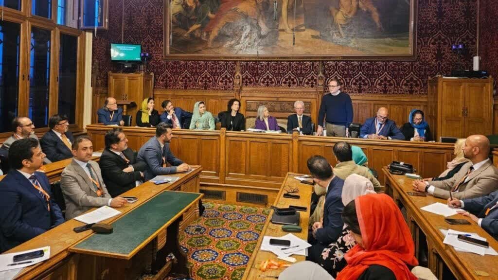 کنفرانس لندن بازی سیاسی بی‌نتیجه نسبت به افغانستان