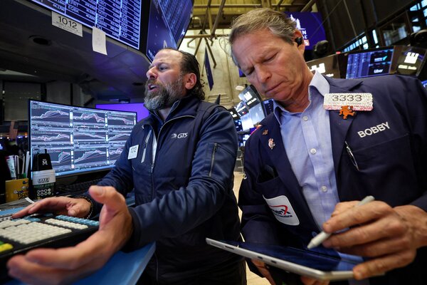 US Stock Market Caps Off Fifth Consecutive Week of Closing Down