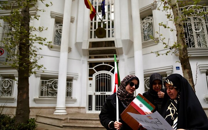 عکس خبری | تجمع قدردانی از مواضع دولت اسپانیا در تهران