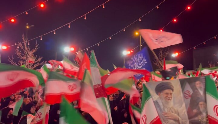 ویدیو | مردم ایران: خیابان با ما میدان نبرد با نیروهای نظامی / خون‌خواه رهبر شهیدمان هستیم