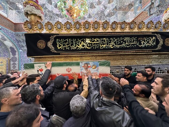 تصاویر | طواف پیکر دو شهید حملات آمریکایی ـ صهیونی بر گرد ضریح مطهر بانوی کرامت