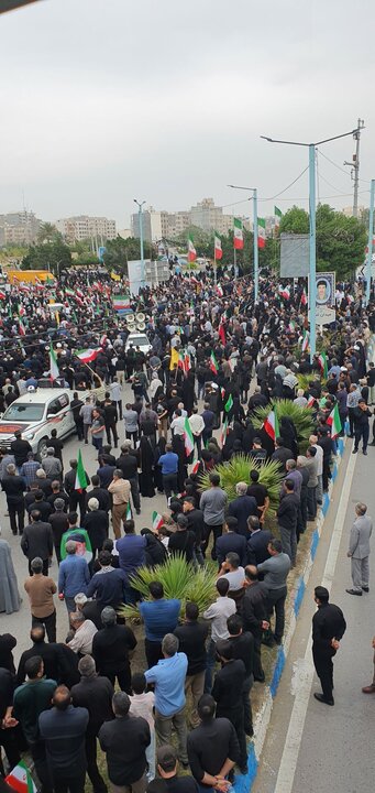 گزارش تصویری/ تشییع پیکر دریابان پاسدار شهید علیرضا تنگسیری در بندرعباس