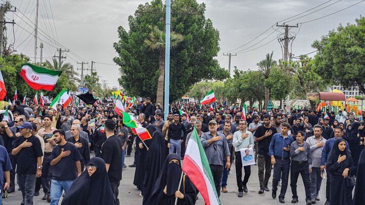 گزارش تصویری/ تشییع پیکر دریابان پاسدار شهید علیرضا تنگسیری در بندرعباس