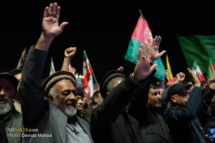 بیعت افغانستانی‌های مقیم مشهد با رهبر انقلاب