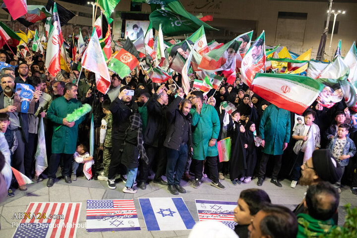 بیعت افغانستانی‌های مقیم مشهد با رهبر انقلاب