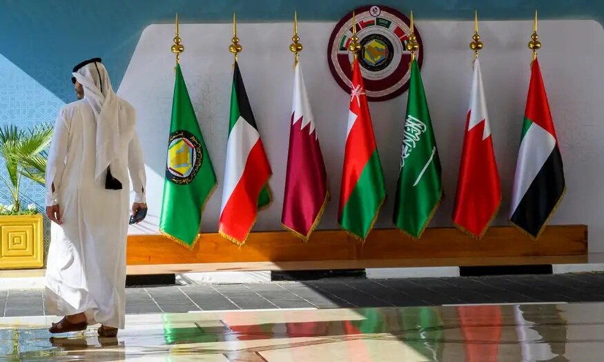 Pressure from Arab Countries of the Persian Gulf on the United States to Continue the War Against Iran