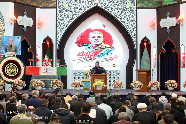وداع مردم قم با پیکر شهید «سپهبد موسوی» - مسجد مقدس جمکران