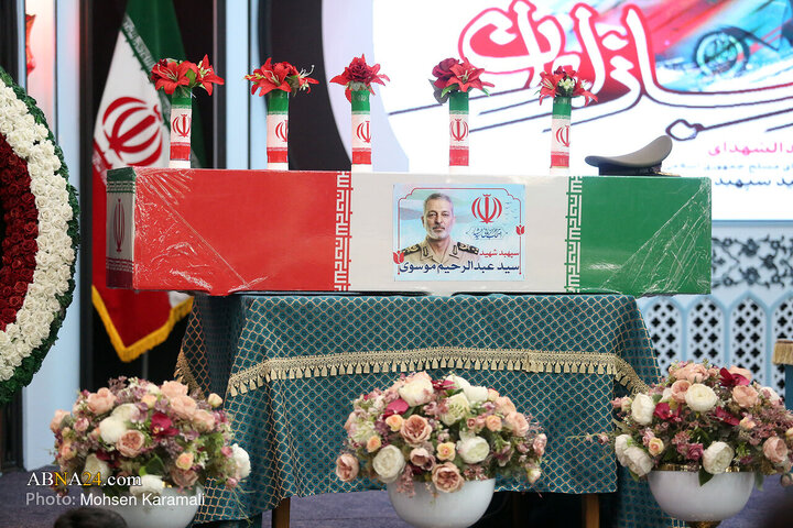 وداع مردم قم با پیکر شهید «سپهبد موسوی» - مسجد مقدس جمکران