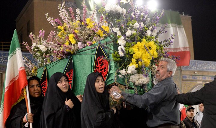 گزارش تصویری/  اجتماع عاشقان حضرت عبدالعظیم(ع) در صحن امام حسن مجتبی(ع)