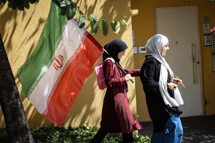 برپایی نمایشگاه عکس شهدای مدرسه میناب در بزرگ‌ترین شهر برزیل