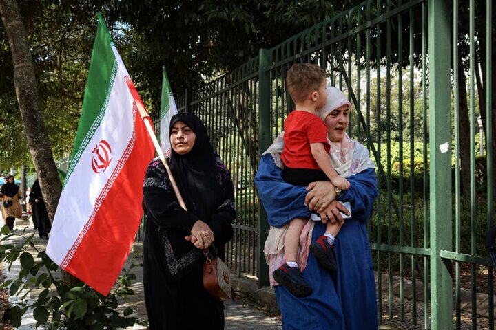 برپایی نمایشگاه عکس شهدای مدرسه میناب در بزرگ‌ترین شهر برزیل