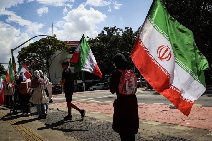 برپایی نمایشگاه عکس شهدای مدرسه میناب در بزرگ‌ترین شهر برزیل