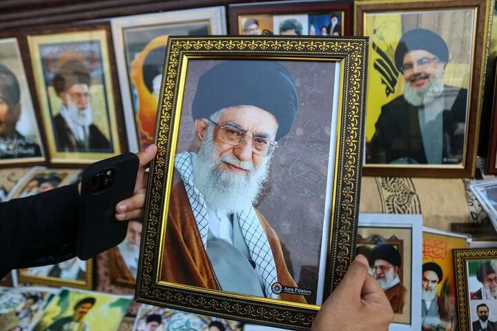 ویدیو | موکب خدمت کشمیری‌ها به مردم حاضر در خیابان‌های قم