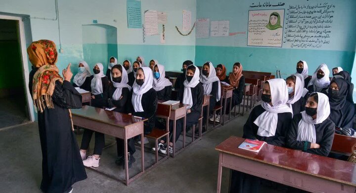 استعفا برخی آموزگاران زن در افغانستان