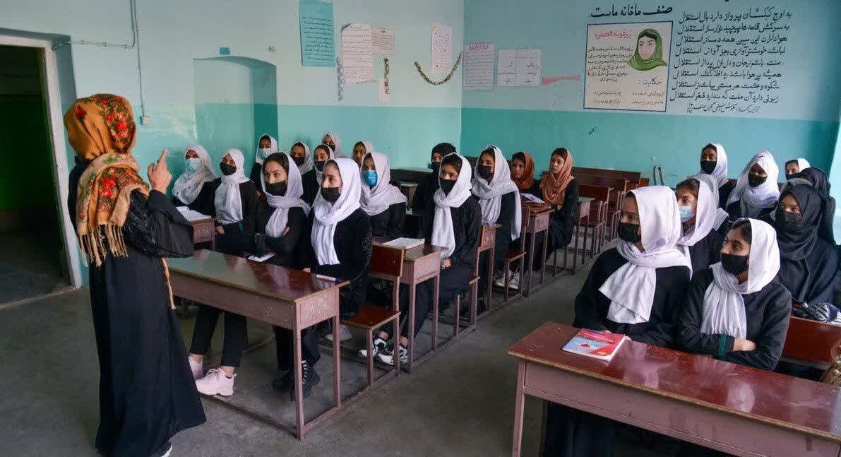 استعفا برخی آموزگاران زن در افغانستان