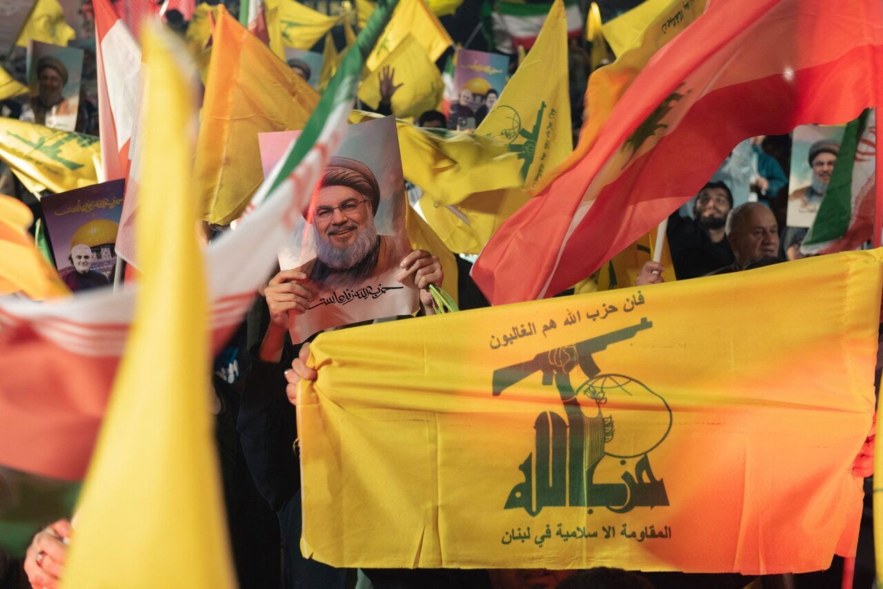 Hezbollah targets Israeli warplanes, bombs tanks