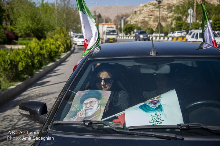 Photos: Car convoy moves on occasion of 40th day of martyrdom day of Revolutionary Leader in Shiraz