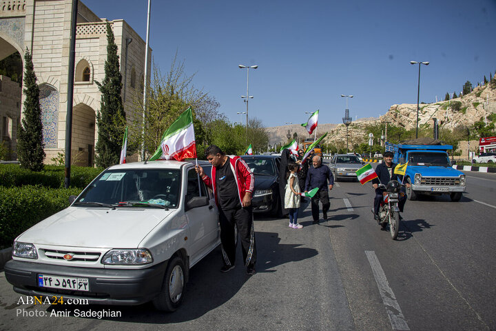Photos: Car convoy moves on occasion of 40th day of martyrdom day of Revolutionary Leader in Shiraz