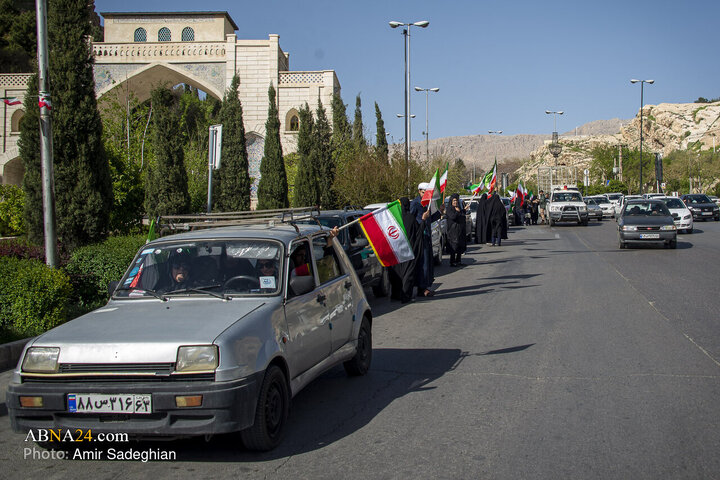 Photos: Car convoy moves on occasion of 40th day of martyrdom day of Revolutionary Leader in Shiraz