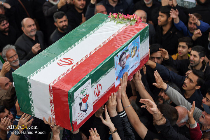 Photos: Funeral ceremony of 12 Martyrs of American-Zionist Aggression in Qom