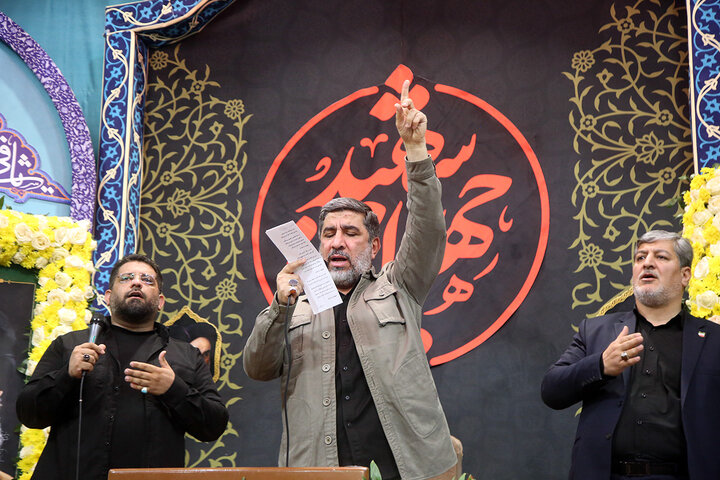 بزرگداشت چهلمین روز شهادت آیت‌الله خامنه‌ای در حرم حضرت معصومه (س)