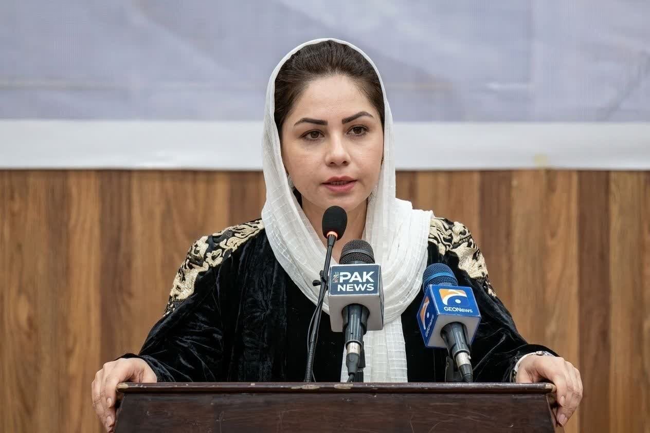واکنش تند نویسنده‌ افغانستانی به اظهارات رضا پهلوی درباره مهاجران افغان