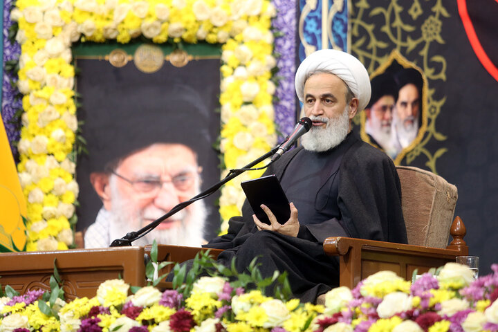 عزاداری شام اربعین امام شهید در حرم کریمه اهل بیت (س)
