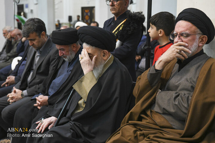 Photos: Commemorating 40th day of martyred leader in Shahcheragh shrine
