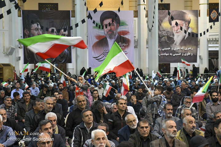 Photos: Commemorating 40th day of martyred leader in Shahcheragh shrine