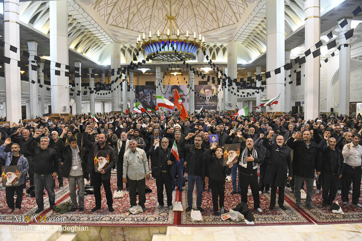 Photos: Commemorating 40th day of martyred leader in Shahcheragh shrine