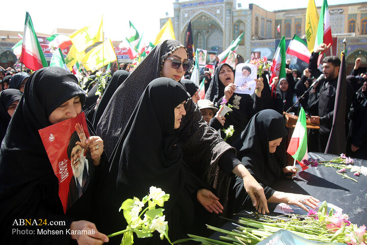 Photos: Commemorating 40th day of martyred leader at Hazrat Masoumeh holy shrine