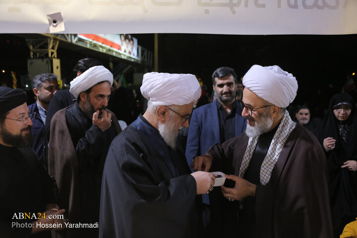 حضور دبیرکل مجمع جهانی اهل‌بیت(ع) در تجمع خیابانی مردم قم